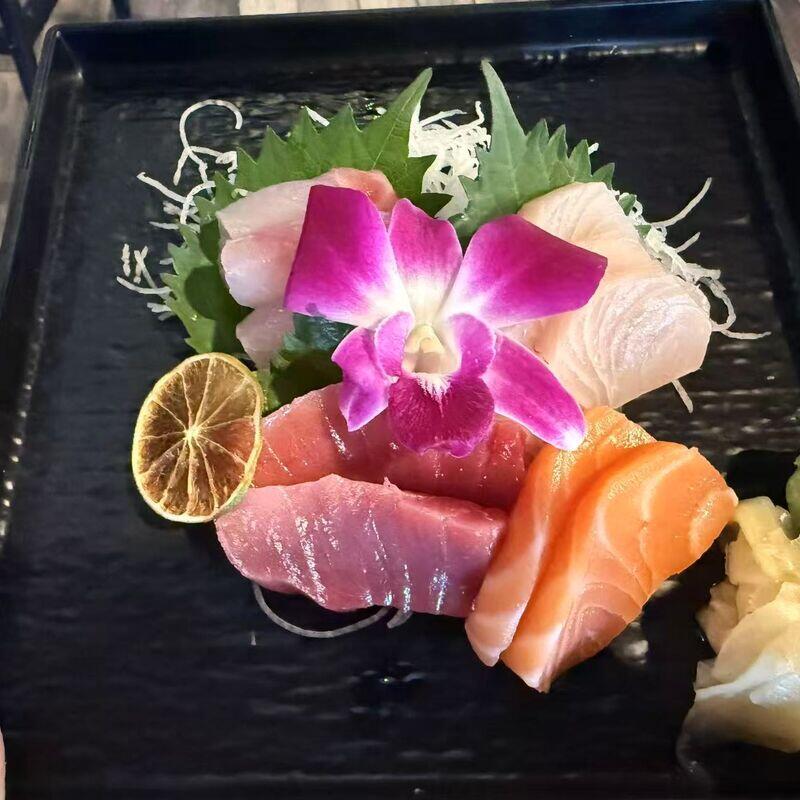 *Sashimi Lunch