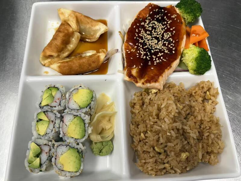 (L)Teriyaki Salmon Bento