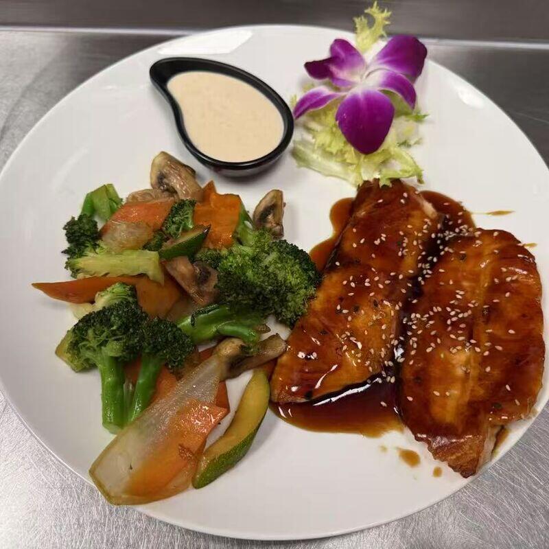 (L)Hibachi Salmon